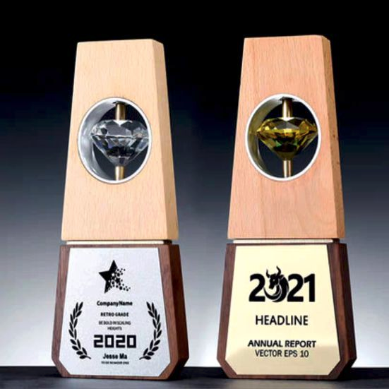 IWT 048 - Exclusive Crystal Wooden Award
