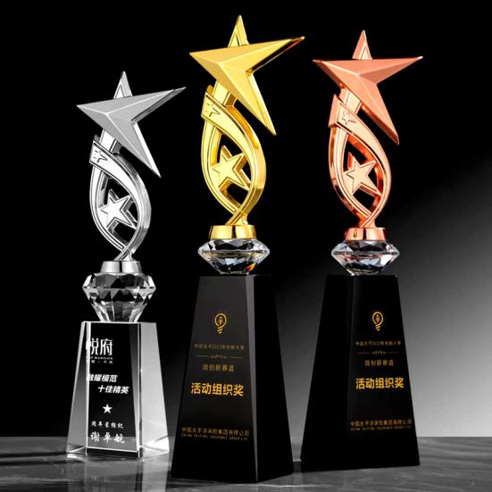 IMT 719 - Exclusive Metal Crystal Award