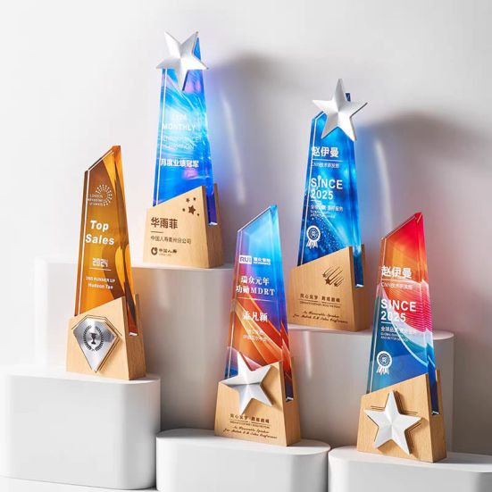 IWT 084 - Exclusive Wooden Metal Award