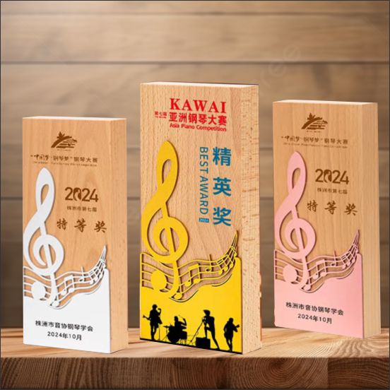 IWT 102 - Exclusive Wooden Metal Award