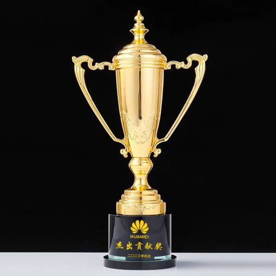 IMT 736 - Exclusive Metal Crystal Award