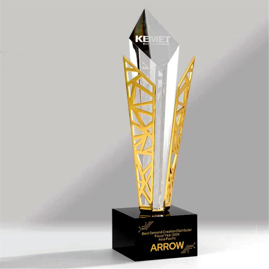 IMT 746 - Exclusive Metal Crystal Award