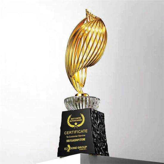 IMT 747 - Exclusive Metal Crystal Award