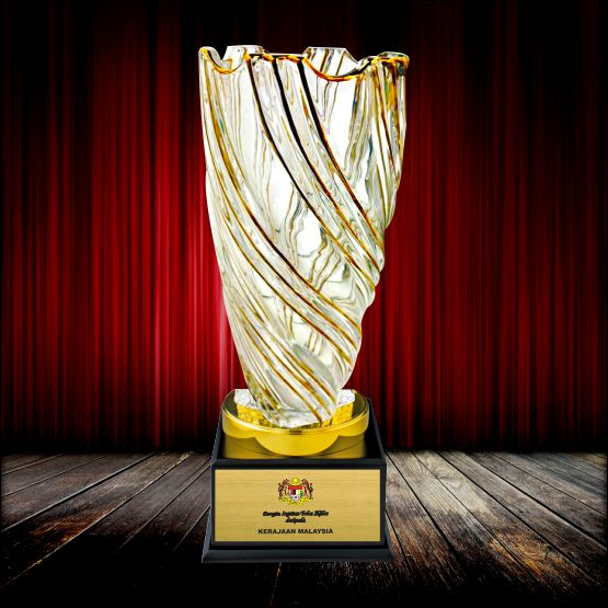 ICV 737 - Elegant Golden Crystal Vase