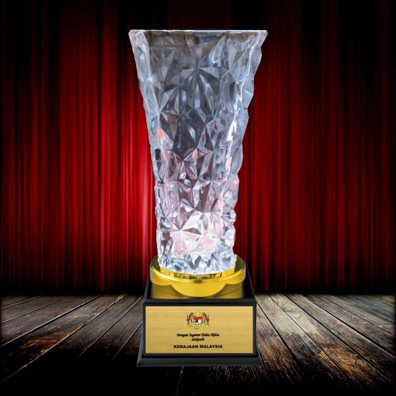 ICV 741 - Elegant Golden Crystal Vase