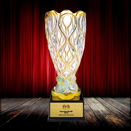 ICV 745 - Elegant Golden Crystal Vase